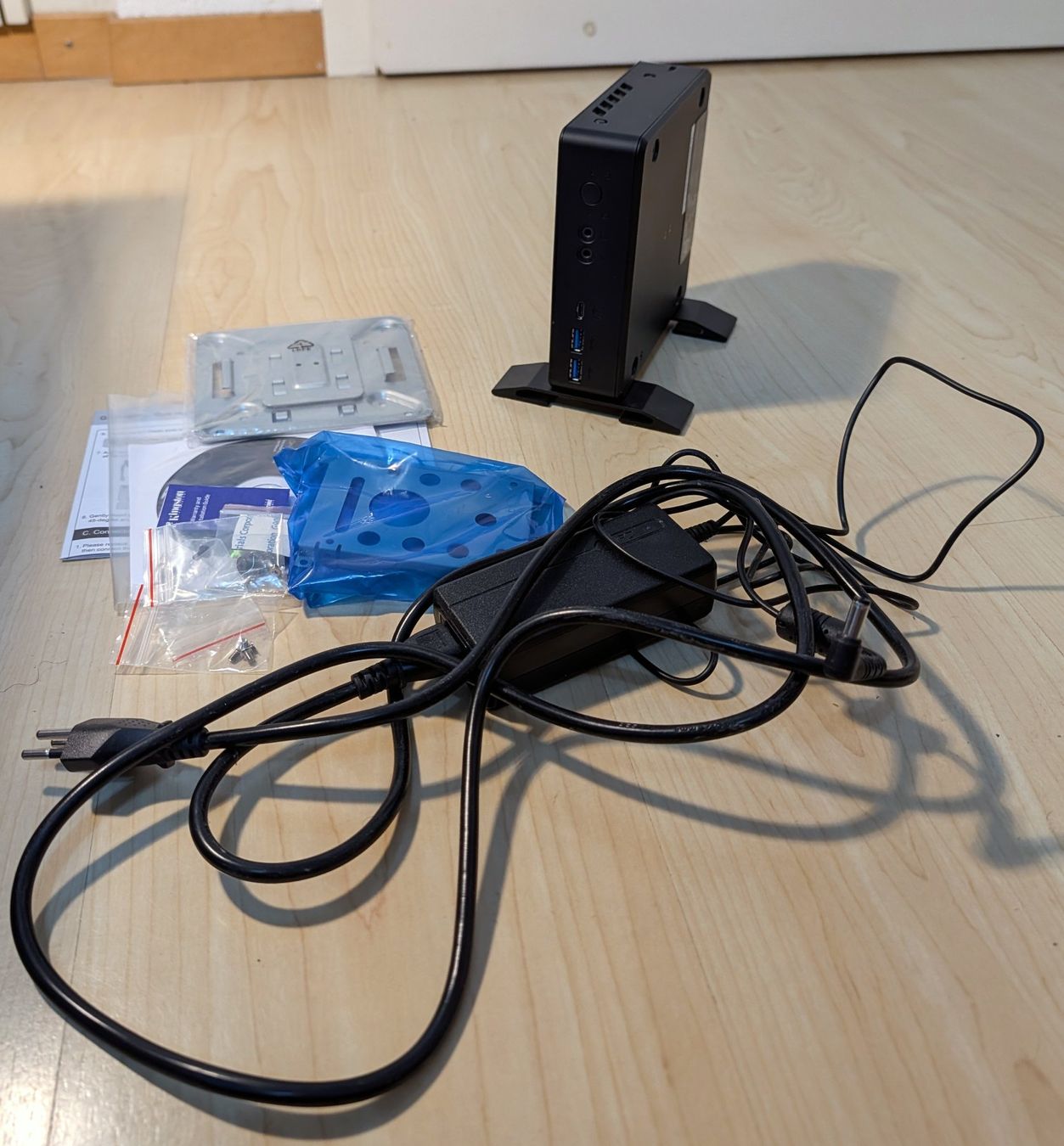PC: Shuttle XPC nano NC40U3 mit 16 GB RAM – Usato da Bremgarten venduto da patois 3