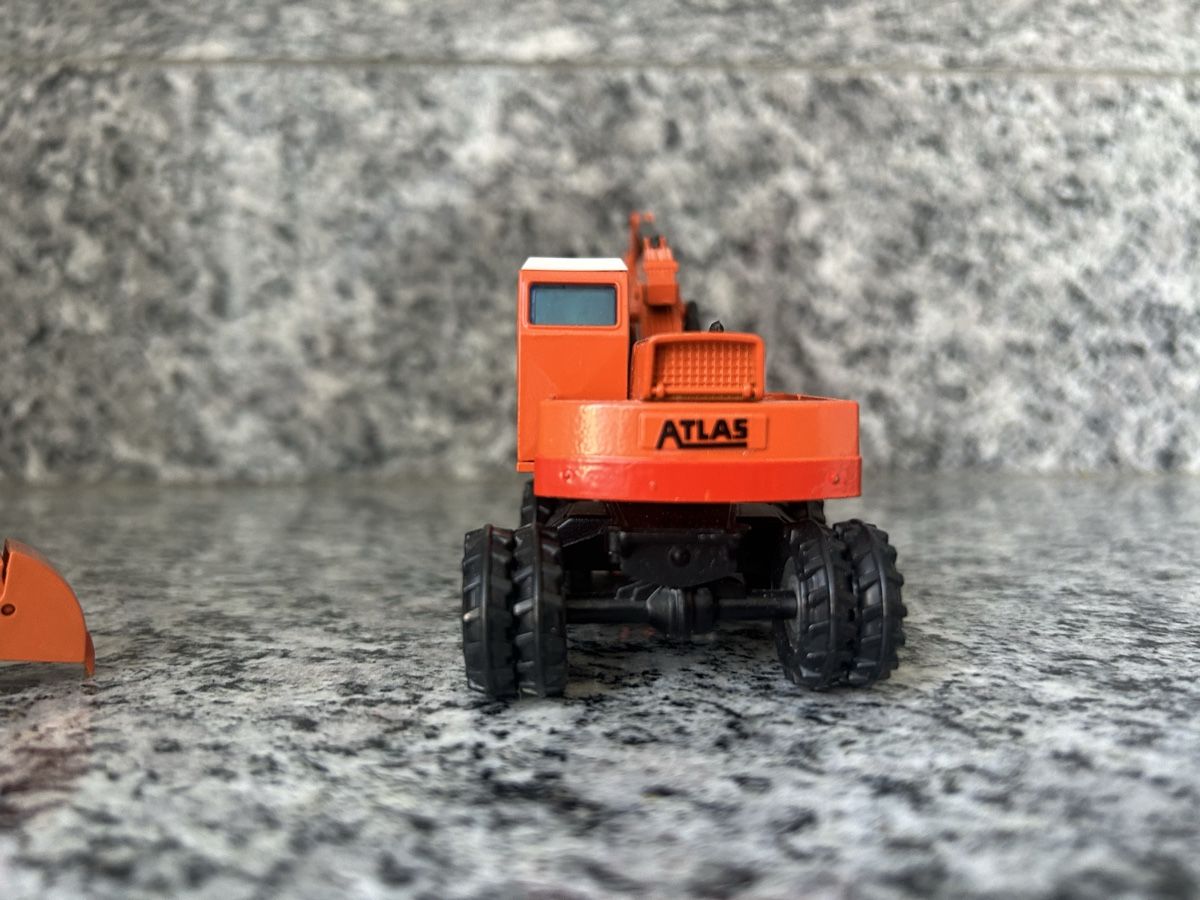Kits de montage: Atlas AB1302 D, 1:50 – D'occasion à Horw par Tigercat635 3