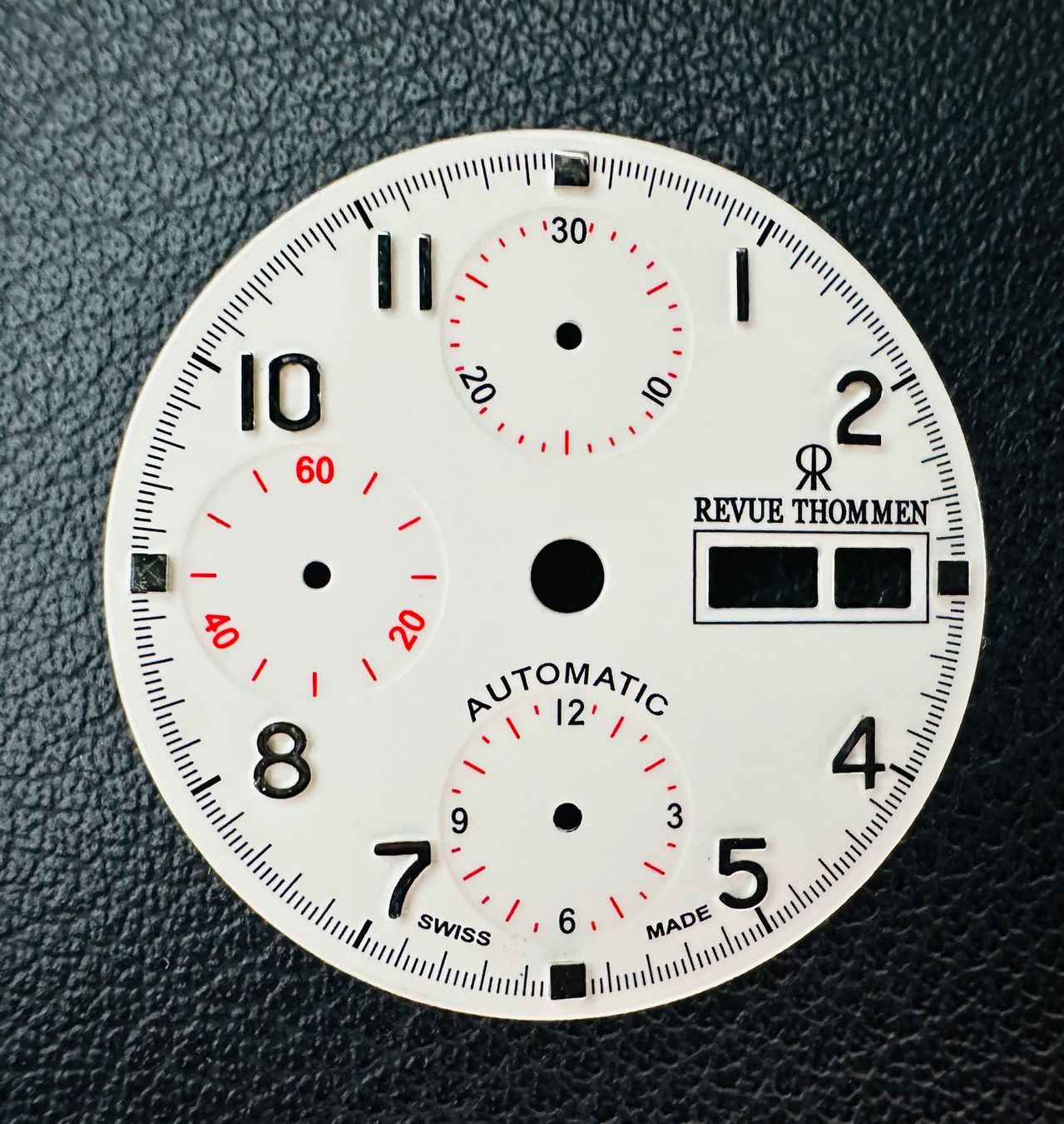 Revue Thommen Uhren: REVUE THOMMEN - CADRAN AUTOMATIC CHRONOGRAPH 30 mm – Gebraucht aus Conthey von advisia