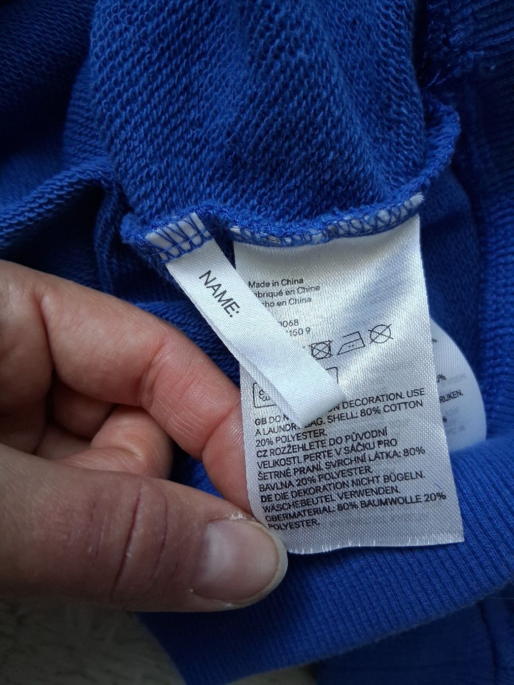 H&M Maglioni & Felpe: Kinder blau cooles Pulli Gr. 134 mit Dinosaurier-Paillet – Usato da Zürich venduto da Leders 4