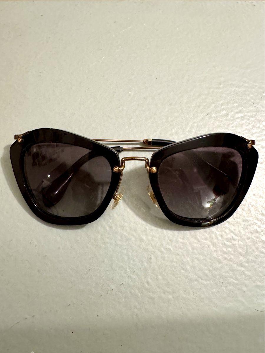 Miu Miu Brillen & Gläser: Sonnenbrille von Miu Miu – Gebraucht aus Staufen von SchoenGut 5