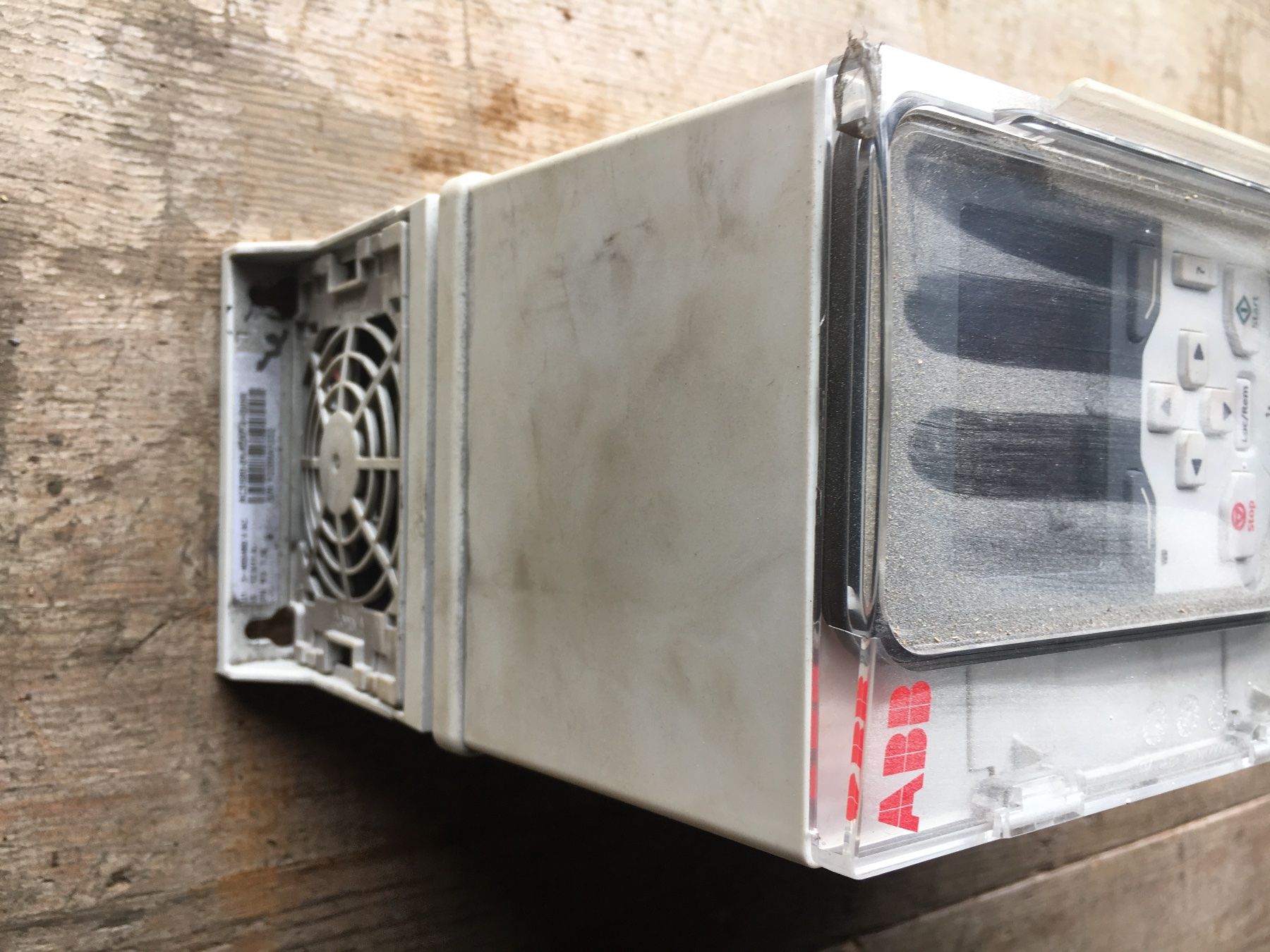 ABB Componenti elettronici: Frequenzumrichter ABB – Usato da Merenschwand venduto da Schaerer. 3
