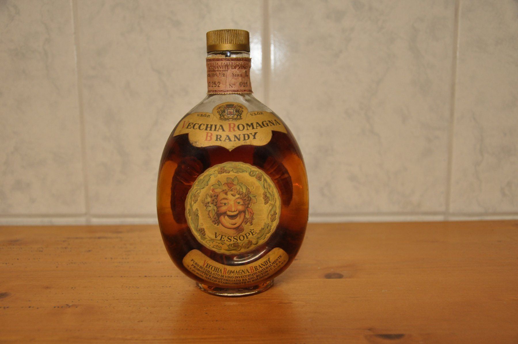 Bevande alcoliche: Vecchia Romagna Brandy – Nuovo e nell'imballaggio originale da Rothrist venduto da Sheriff94 1