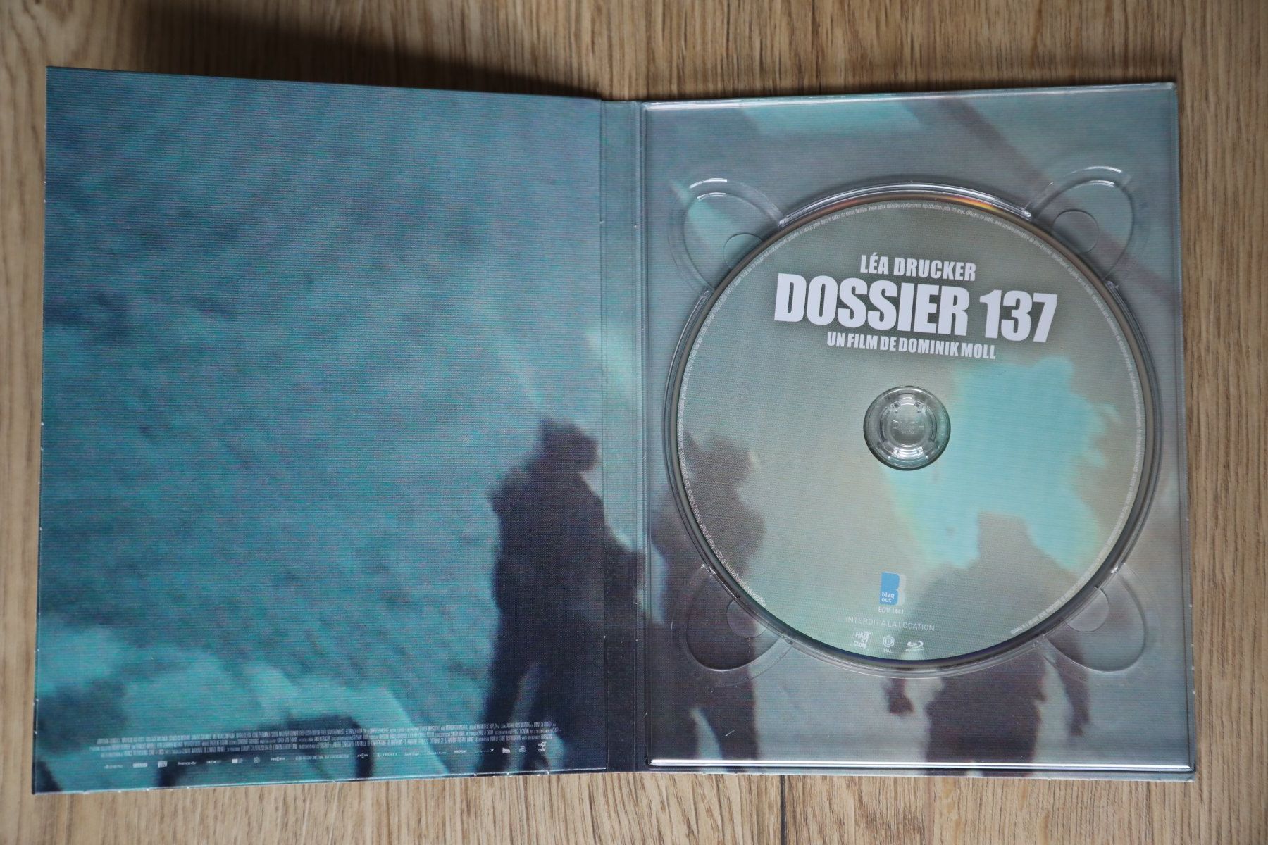 Alle DVDs: Blu-ray DOSSIER 137                   En français – Gebraucht aus Porrentruy von tupatup 2