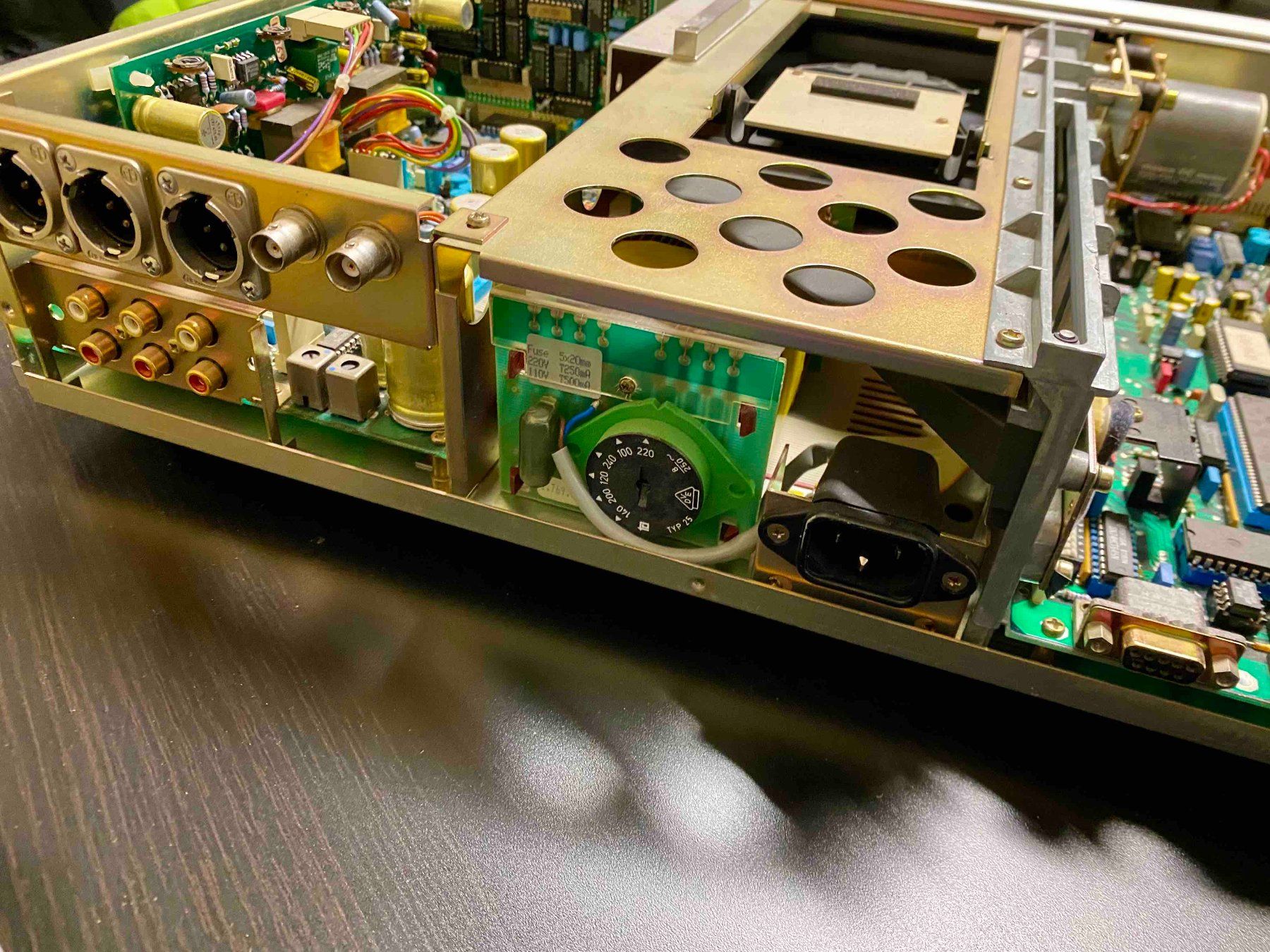 Studer Sistemi audio & multimediali: Studer A727 CD-Player – Difettoso da Niedergösgen venduto da muellebj 3