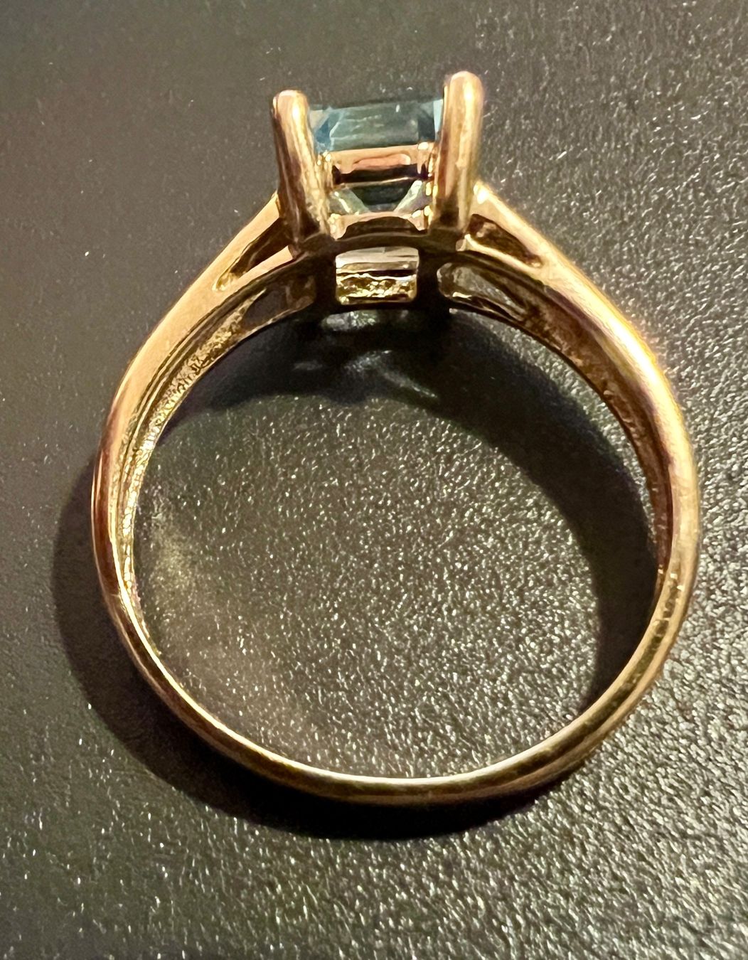 Ringe: Gold-Ring 18 K mit synth. Spinell oder beh. Blautopas – Gebraucht aus Chur von Penting1935 4