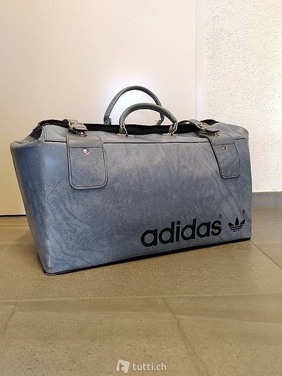 Adidas aktentasche sales