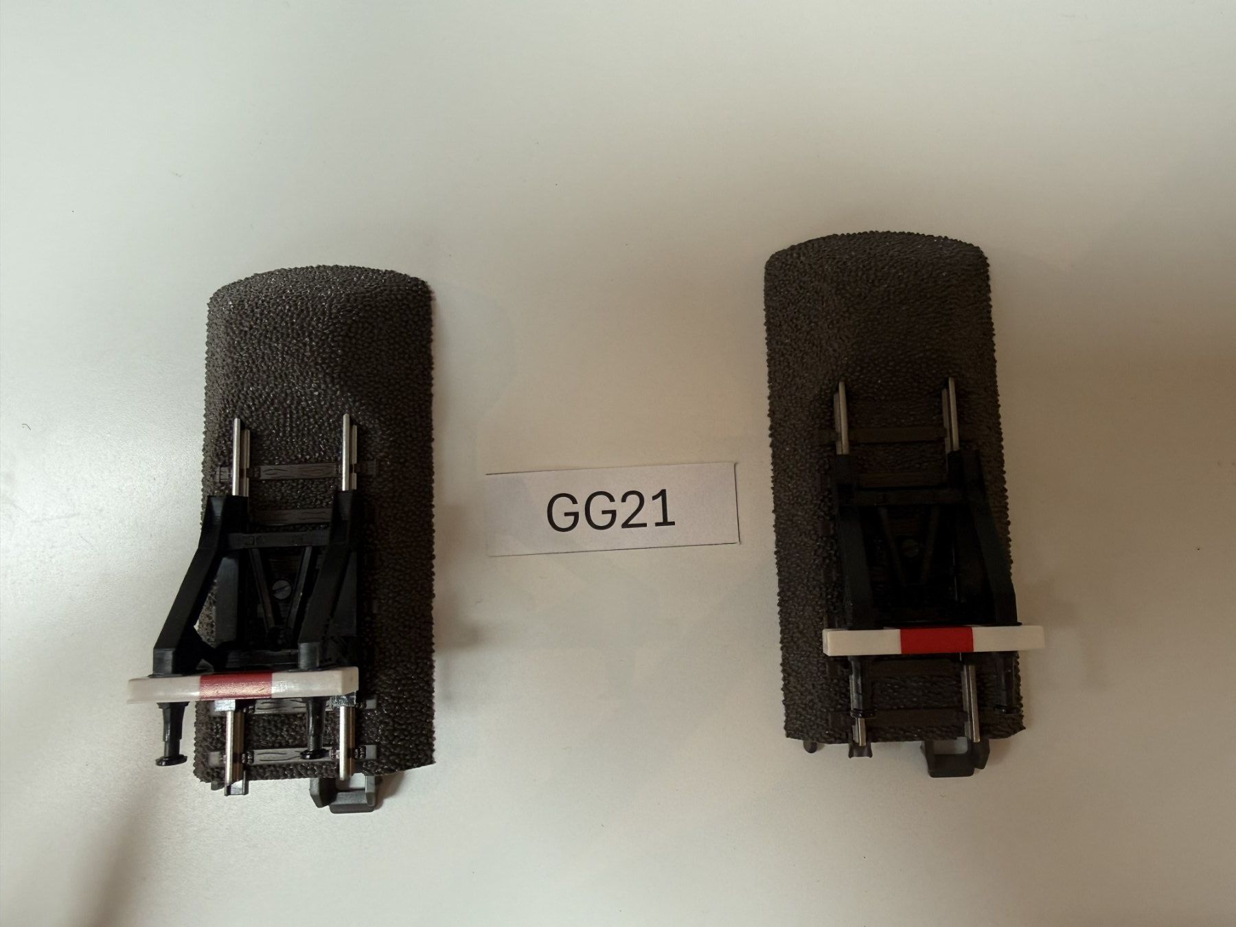 Märklin Modellini di ferrovie: 2 Stück Märklin Prellbock 24977 – Usato da Rottenschwil venduto da master007pc