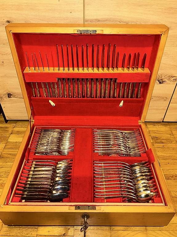 Set di posate: Antikes Tafelbesteck - Meridional EPNS 100 – Nuovo (secondo la descrizione) da Dübendorf venduto da RTZ8600