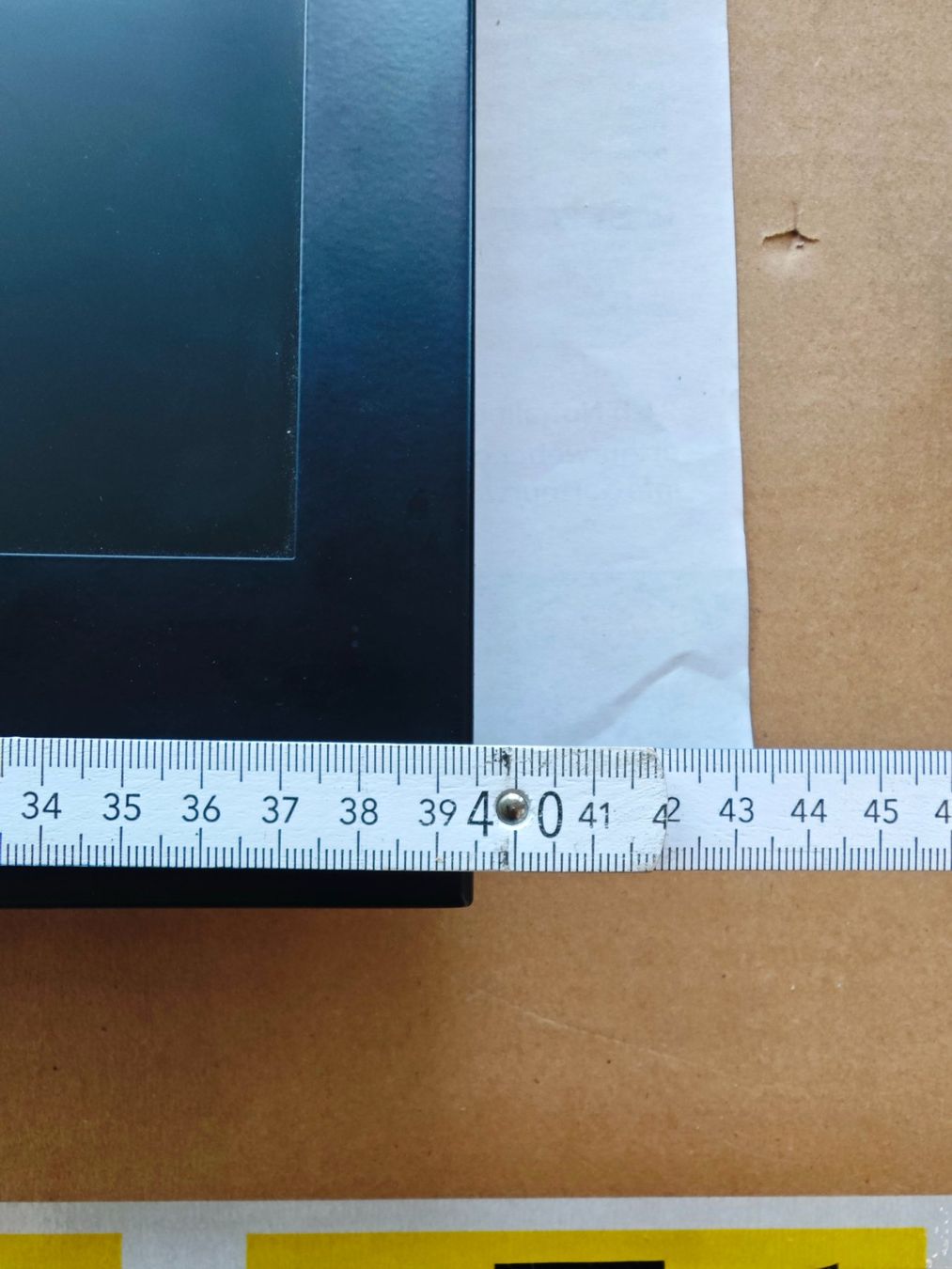 Monitor: Einbaubildschirm 15.4" HDMI 12VDC – Usato da Vorderthal venduto da eierchopf 3