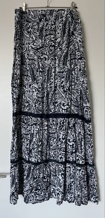 Schöner langer Rock / Maxi Rock / navy weiss / romantisch