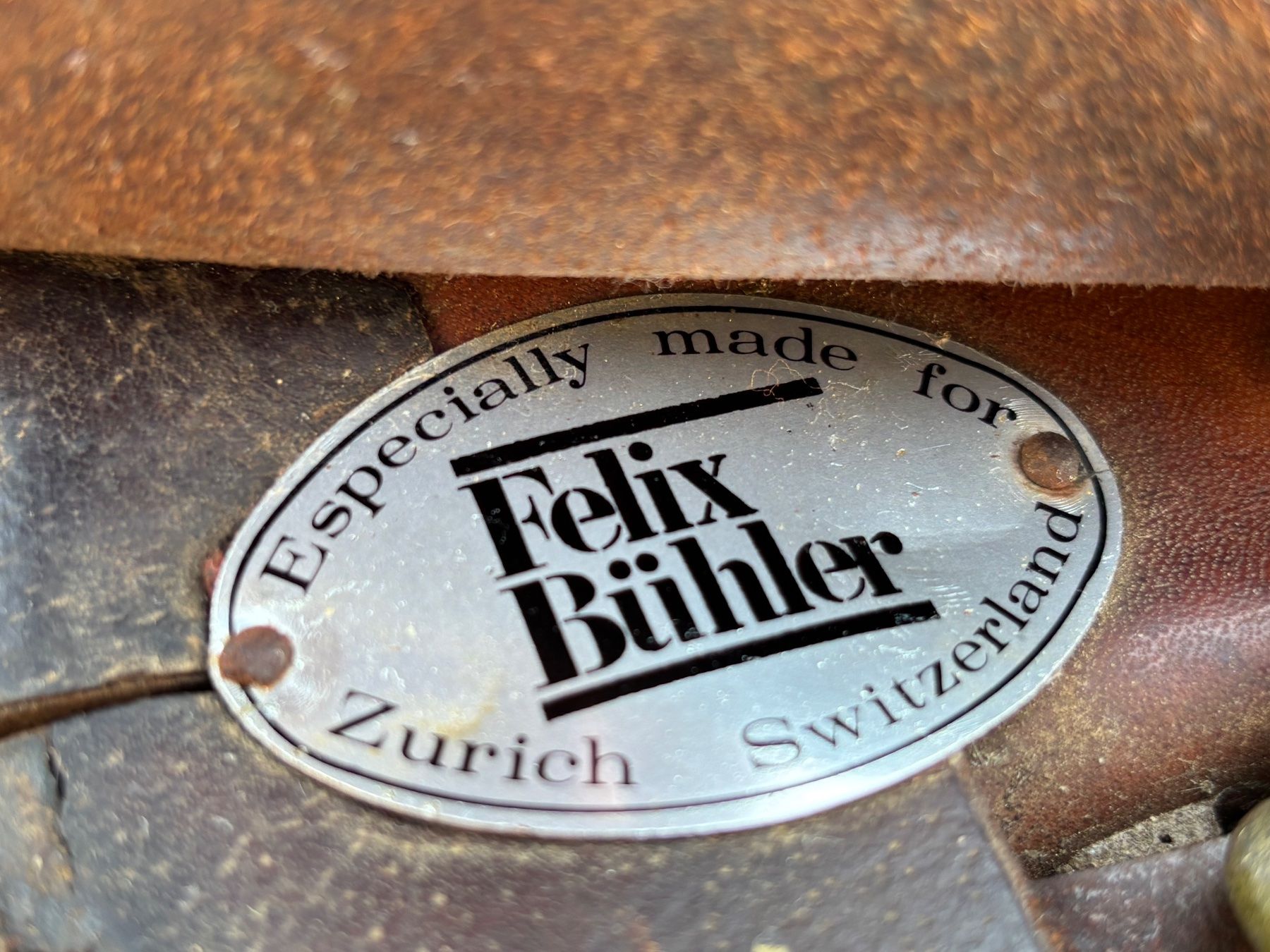 Sattel & Sattelzubehör: alter Pferdesattel aus Leder – Gebraucht aus Feldbach von Fea1 8
