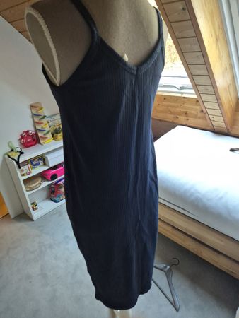 H&M Mama Kleid gerippt dunkelblau Grösse M guter Zustand