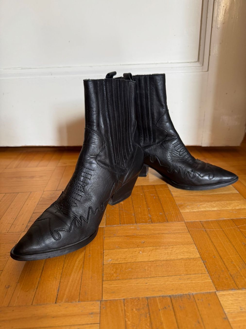 Scarpe da donna: Bottines en cuir – Usato da Dully venduto da IrinaA21 1