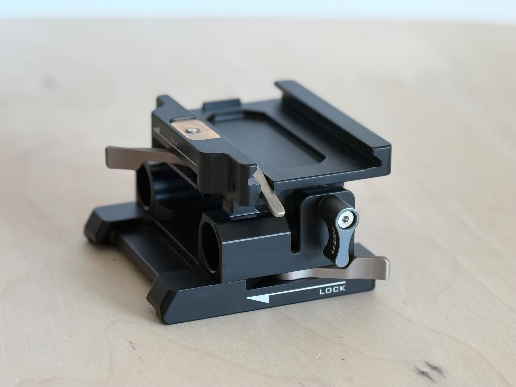 Altri Accessori: Tilta 15mm LWS Baseplate Type I – Usato da Solothurn venduto da omtara 2