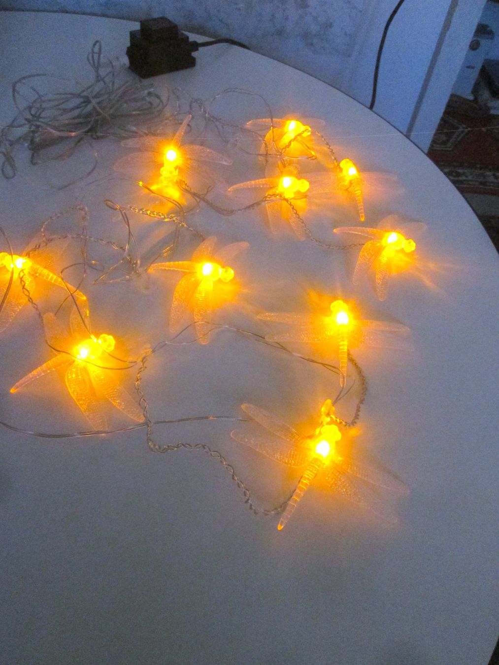 Ghirlande e barre luminose: Lichtvorhang mit Libellen – Usato da Sementina venduto da babucia