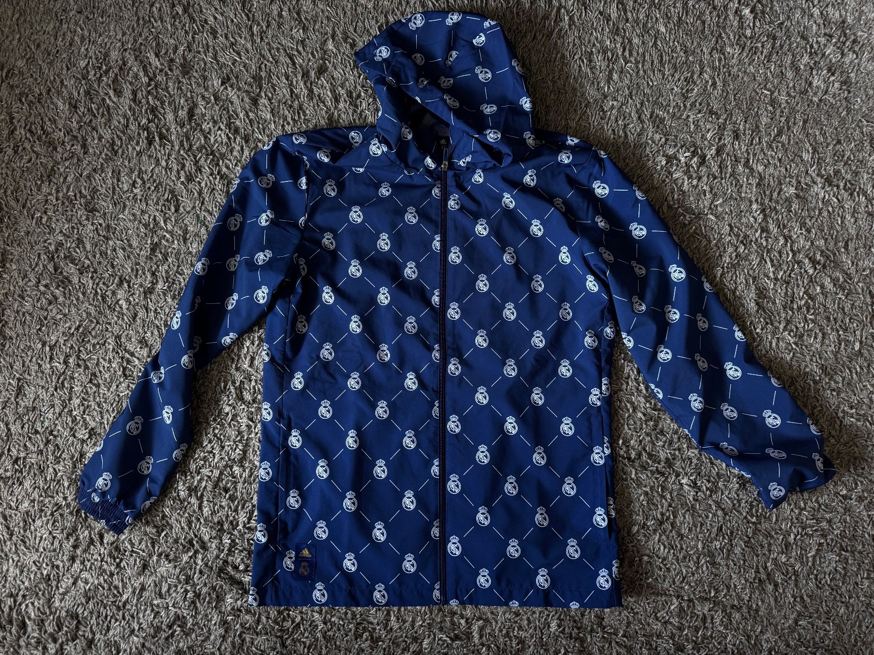 Adidas Vestes: Adidas Real Madrid Jacke – D'occasion à Löhningen par santafe06