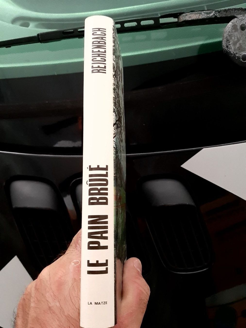 Libri: Le pain brulé – Usato da Le locle venduto da juliensaran 1