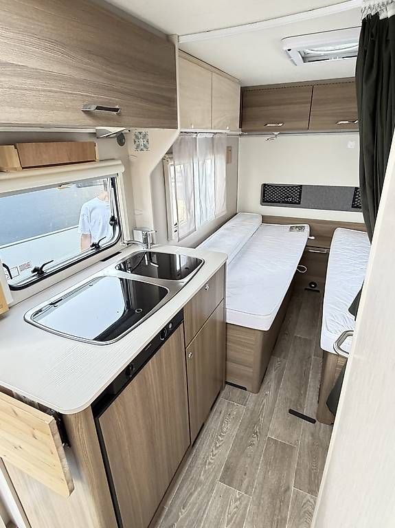 Veicoli da campeggio: Wohnwagen Dethleffs CJoy 460 LE ab MFK Mover Markise  – Usato da Regensdorf venduto da Clauko 5