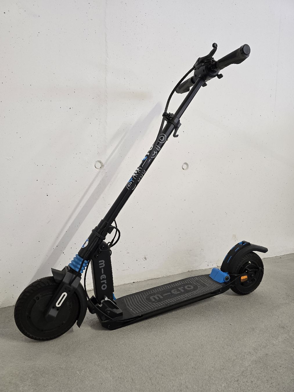 Micro Kickboard: Micro Merlin X4 (Monkey Grip) – Neuf (Voir description) à Brugg AG par Frodo0324