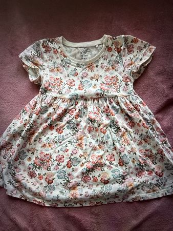 86 NEXT Floral dress