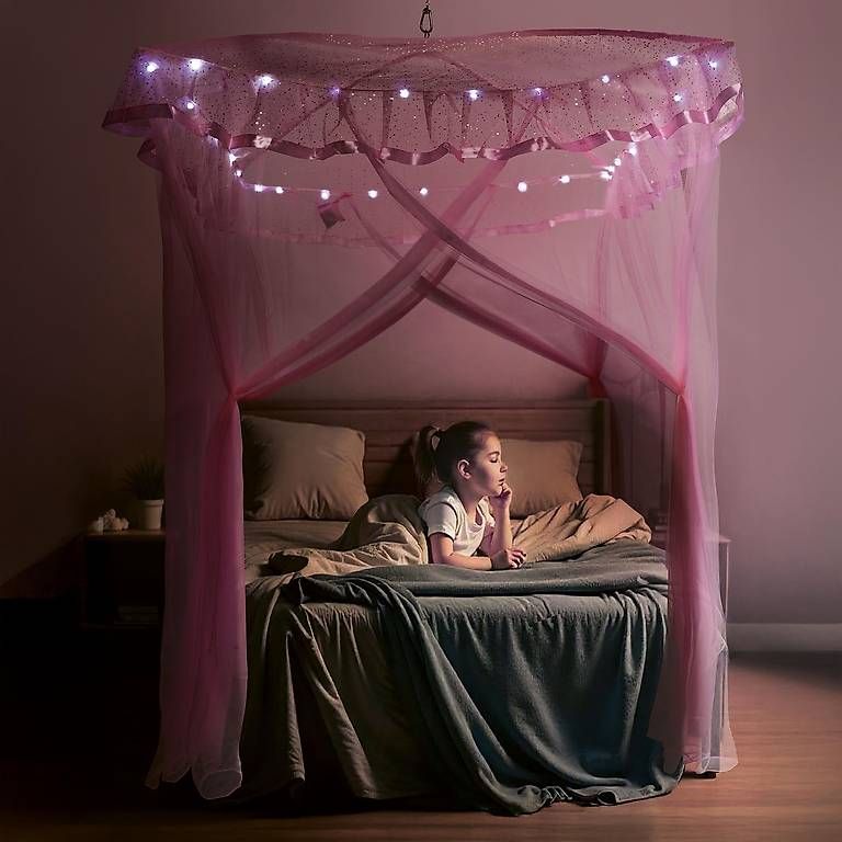 Betten: Himmelbett mit Beleuchtung – Gebraucht aus Besenbüren von gmuerdoris84