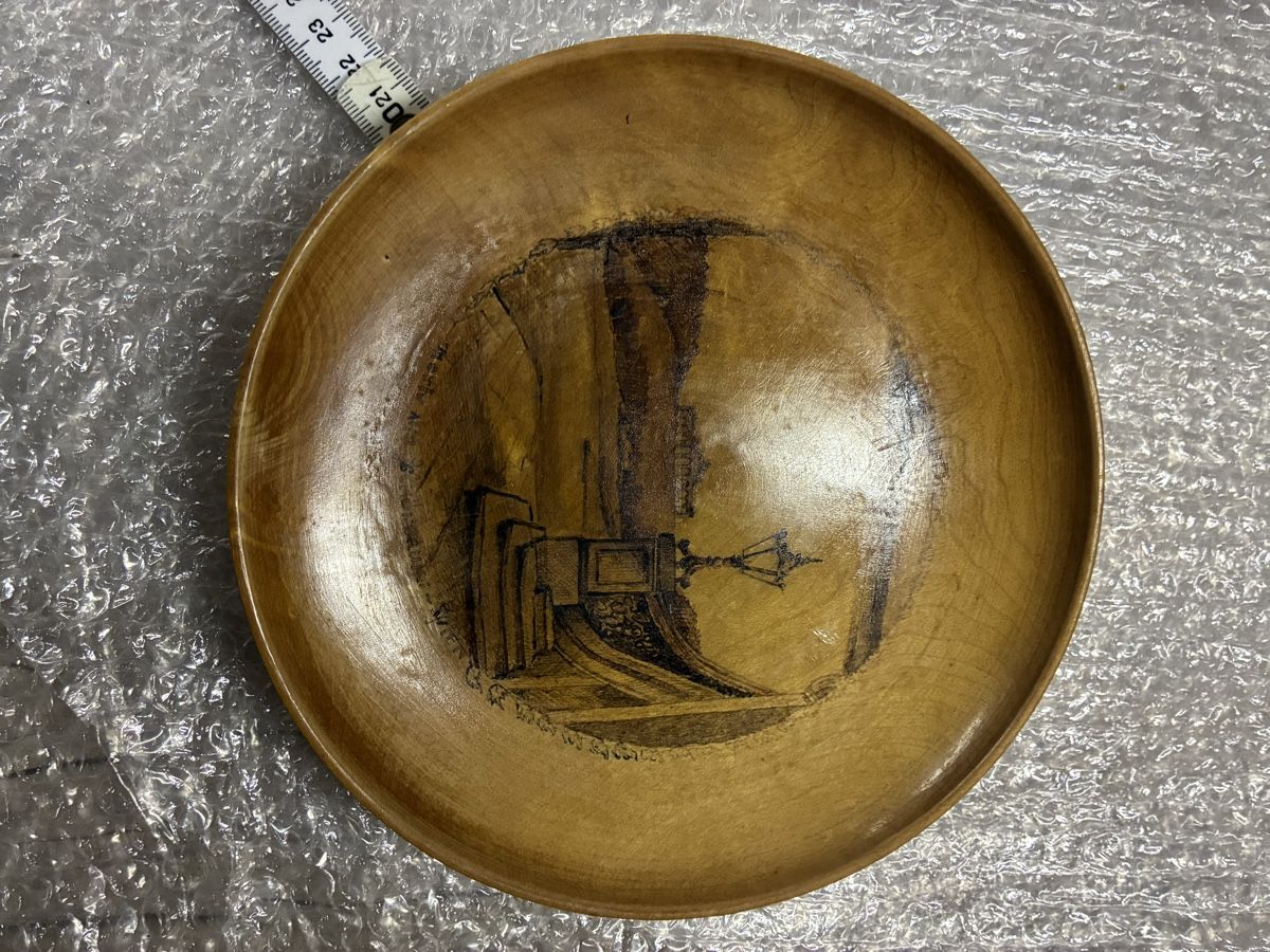 Set di piatti: Piatti in legno decorati – Usato da Chiggiogna venduto da acavanna 2