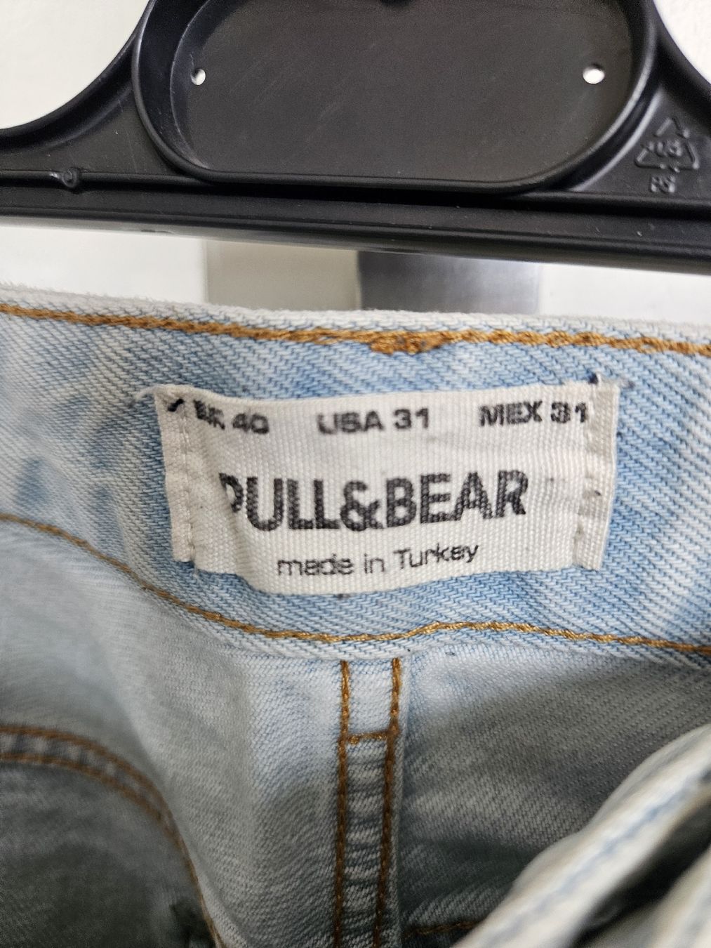 Pull&Bear Jeans: Pull&Bear Jean Délavé Taille 40 Été parfait état ! – Usato da Lausanne venduto da magic_roro 1