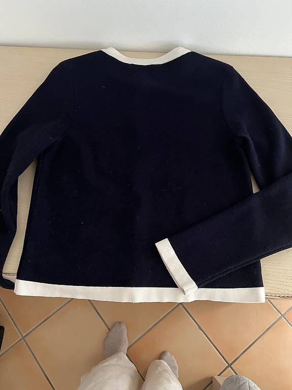 Jacken: Strickjacke im Chanel-Style – Gebraucht aus Minusio von Hefrie52 1