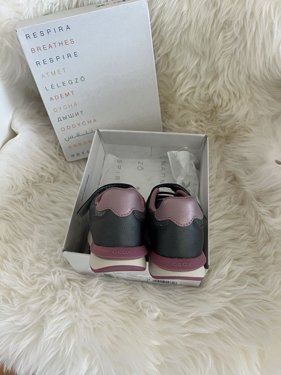 Geox Scarpe per ragazze: Neue Geox Sneakers Grösse 27 – Nuovo e nell'imballaggio originale da Inwil venduto da Karenstone 3