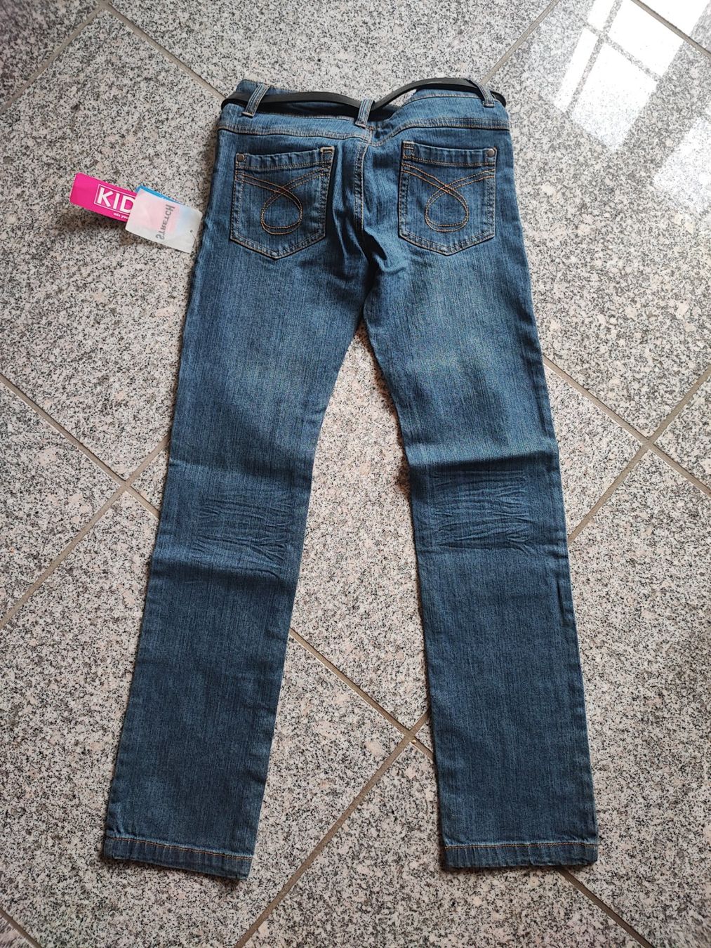 Pantaloni: Jeans Hose Gr. 140 mit Gürtel – Usato da Grabs venduto da Margelchopf1 1