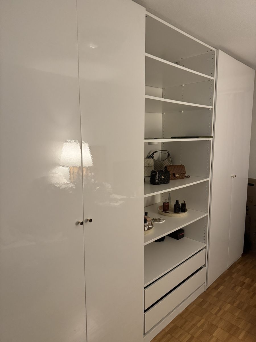 Ikea Armadi: Pax-Schrank 3 Meter mit Türen – Usato da Binningen venduto da Maydin1