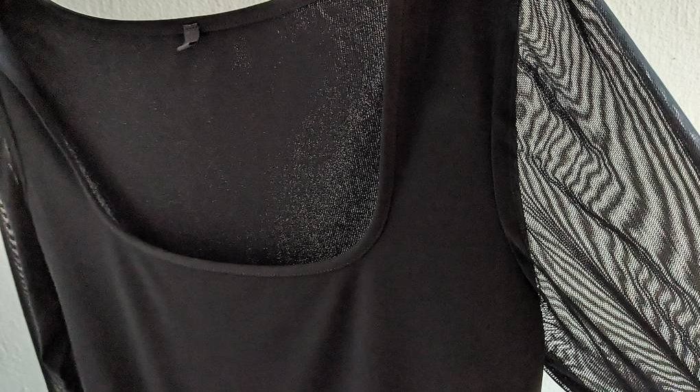 Kleider: Akela Key Kleid Gr. 40 – Gebraucht aus Thalwil von kat_d85f 1