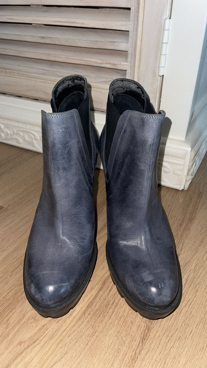 Scarpe da donna: Blaue Stiefeletten, Gr. 37 – Nuovo (secondo la descrizione) da Bützberg venduto da dan_jhn9