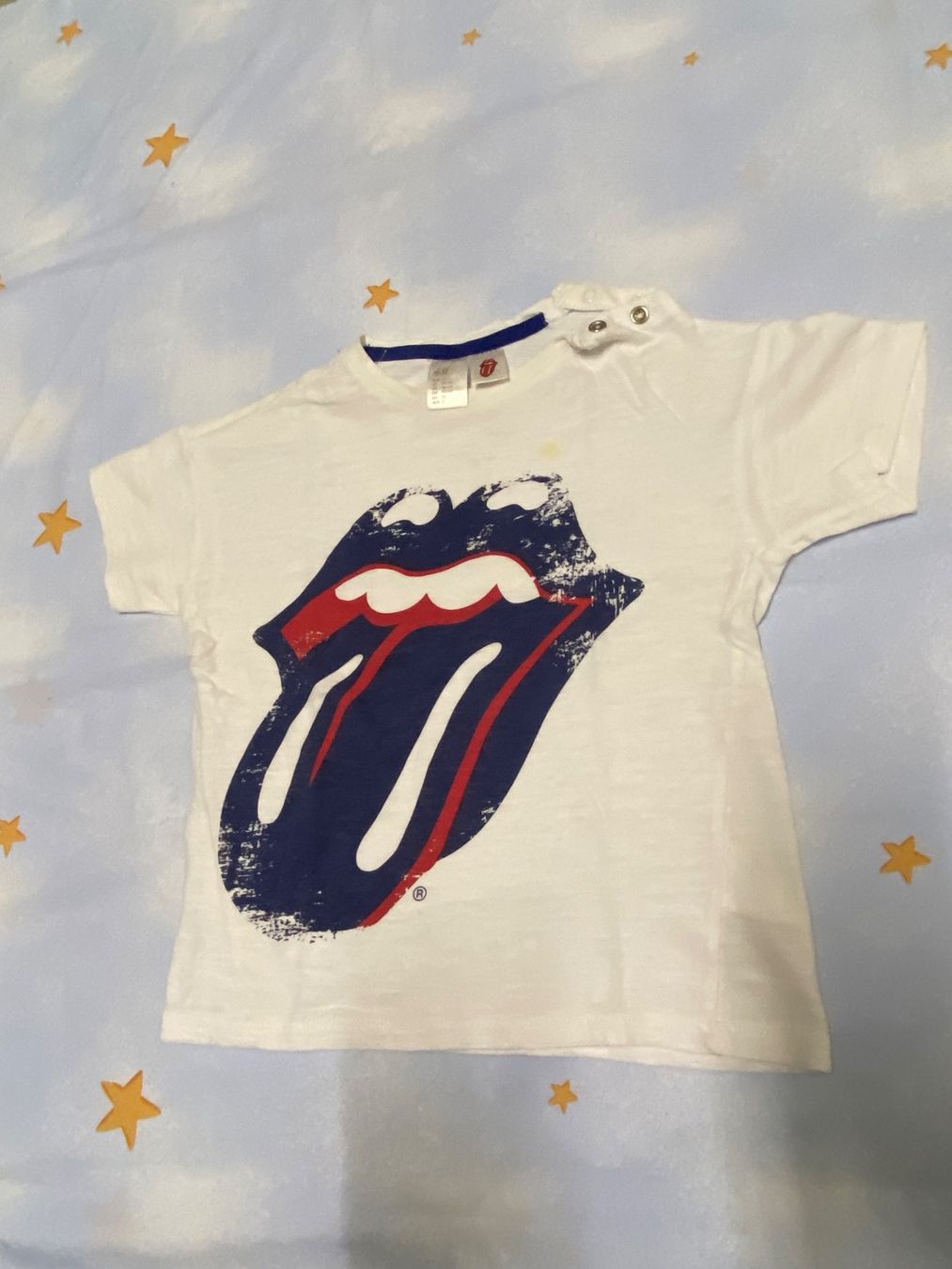 H&M T-Shirts: T-Shirt Rolling Stones Grösse 92 – Gebraucht aus Sissach von SV-650