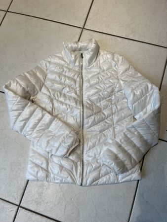 Damen Steppjacke weiss leicht gefuettert guter Zustand