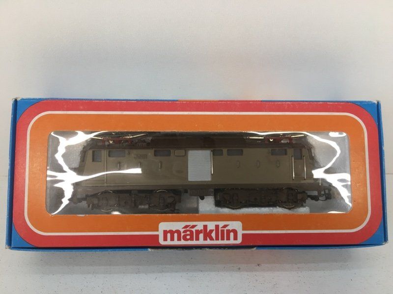 Märklin Modelleisenbahnen: Märklin H0 3035 Elektrolokomotive E 424 FS braun – Gebraucht aus Büsserach von ModellbahnDepot