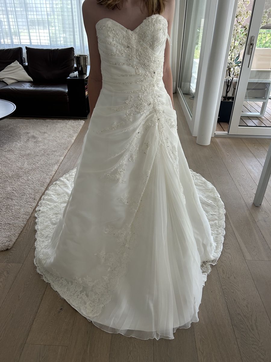 Robes: San Patrick Brautkleid gr 36 – D'occasion à Küssnacht am Rigi par caka80