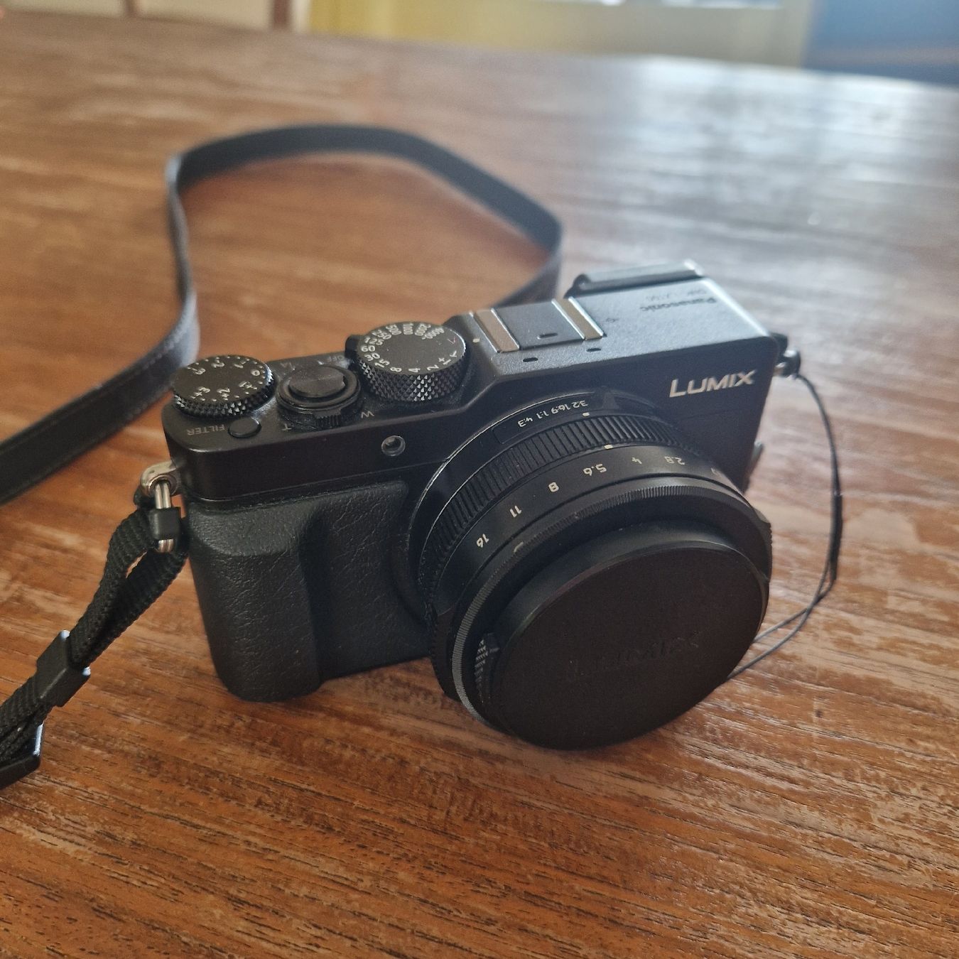 Panasonic Fotocamera: Panasonic Lumix DMC-LX100 – Usato da Pfeffingen venduto da Patrice85