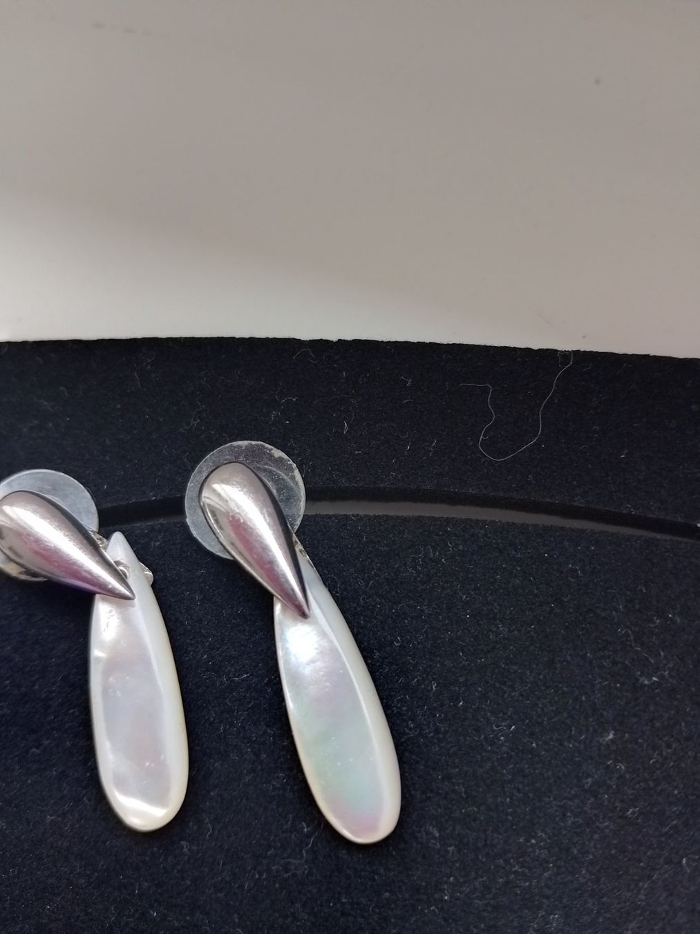 Boucles d'oreille: Silberohrringe mit Perlmutt – D'occasion à Steinhausen par Siris01