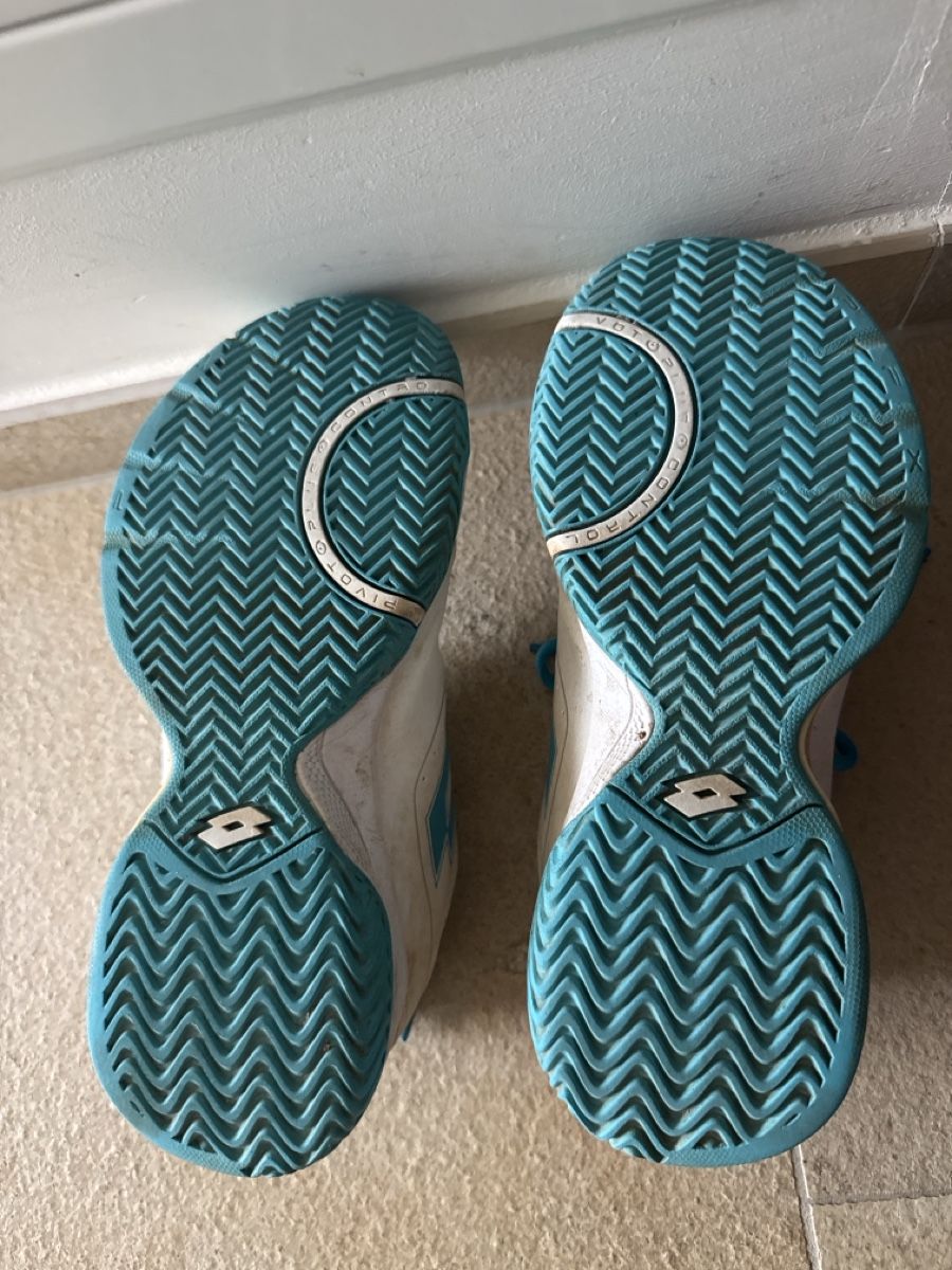 Scarpe da donna: Lotto Tennisschuhe Gr. 38 – Usato da Zumikon venduto da 19monica75 5