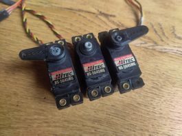 3x Servos Hitec HS-5645MG