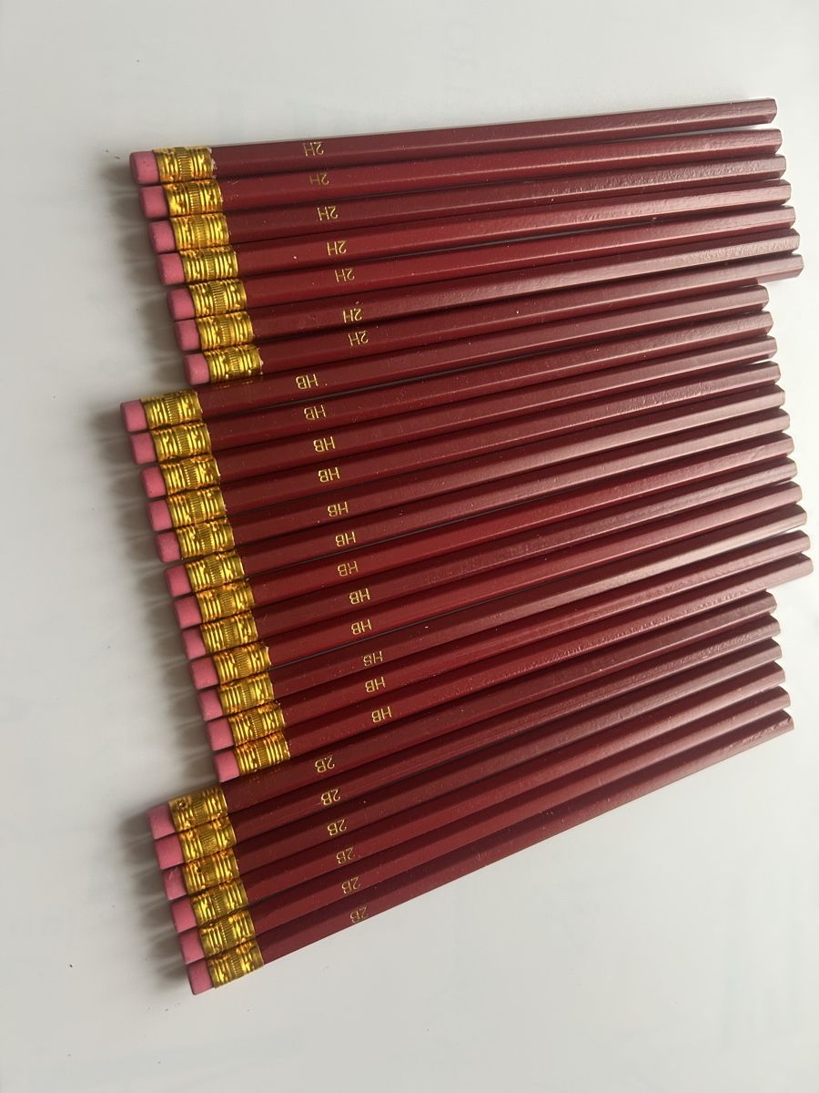 Matite, matite colorate & gessi: 16 Stk. Bleistift Set 2H / HB / 2B , mit Gummip – Nuovo (secondo la descrizione) da Hittnau venduto da Oracel 1