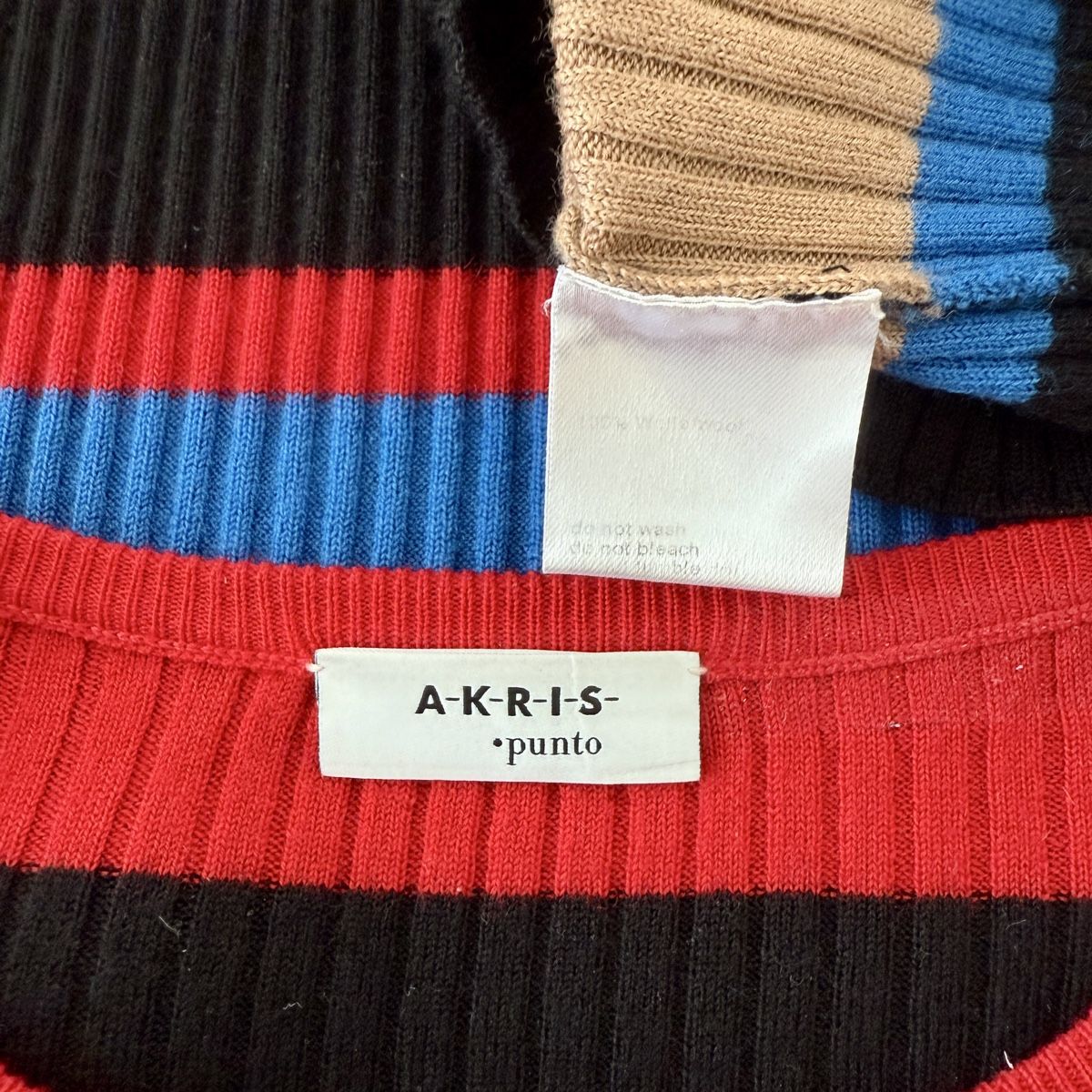 Akris Top: AKRIS Wool Top – Nuovo (secondo la descrizione) da Emmen venduto da AVVIIVVA_Store 6