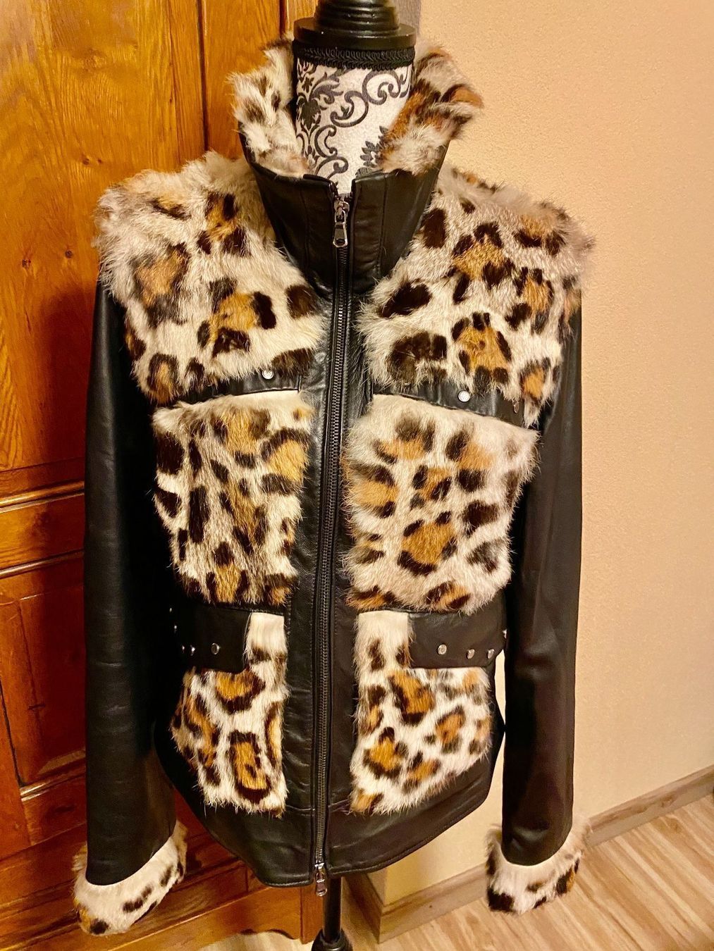 Giacche: VESTE Cuir, souple ,devant fourrure T 38 NEU – Nuovo (secondo la descrizione) da Porrentruy venduto da SYANKA 5