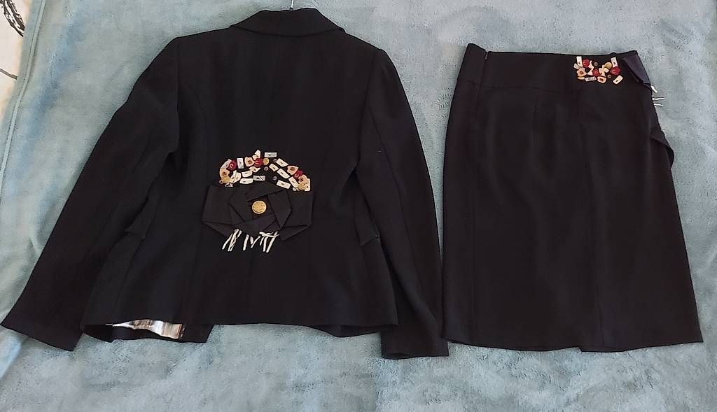 Completi & Tailleur: Ensemble blazer et jupe  – Usato da Gland venduto da pso_zsc6 1