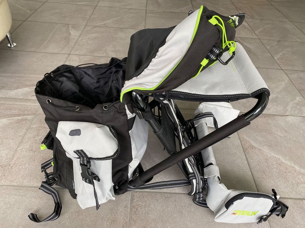rucksack mit stuhl