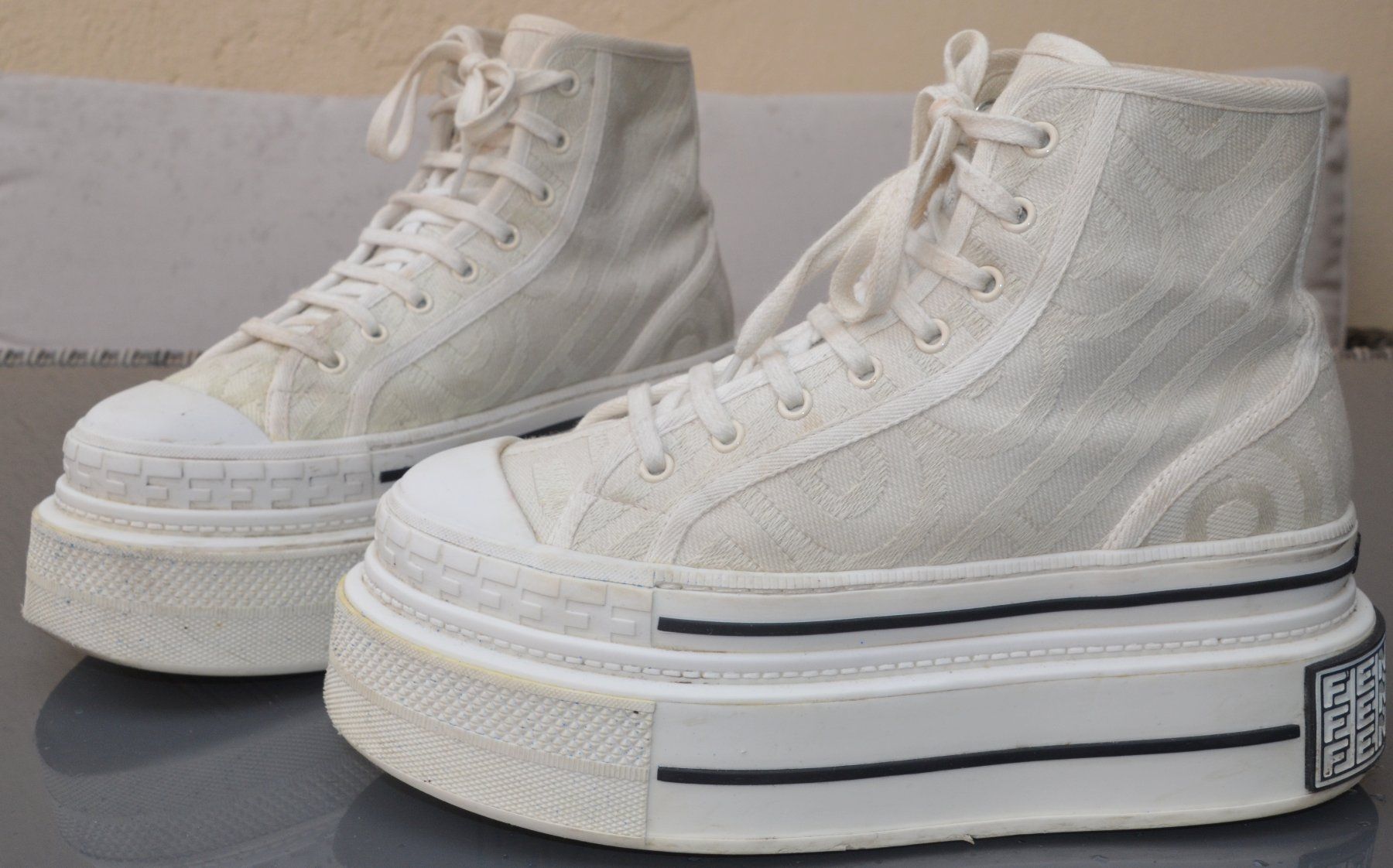 Fendi Damenschuhe: Fendi Sneakers  .37 – Gebraucht aus Collonges von arashee 6