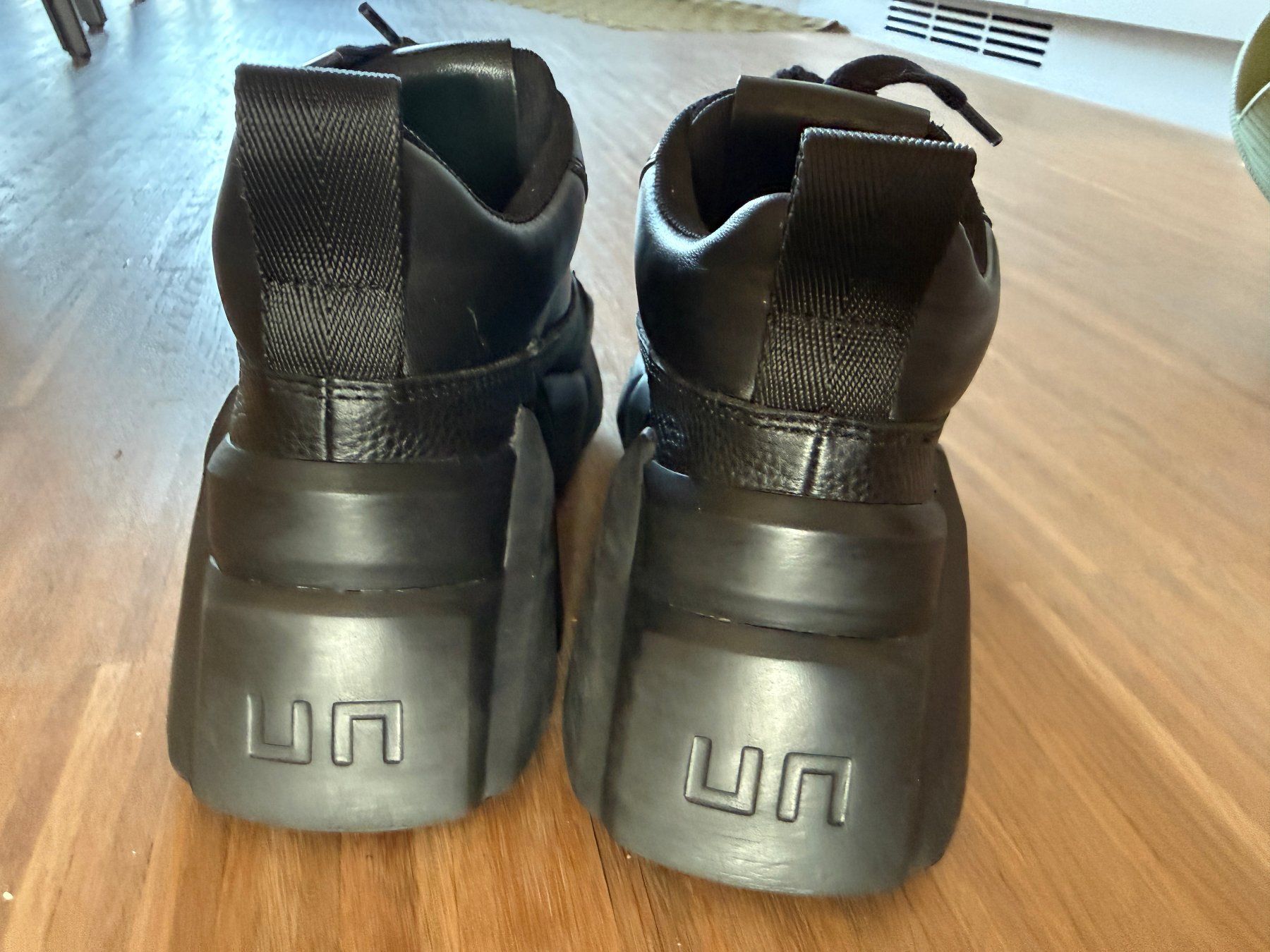 Scarpe da donna: UN  United Nude Sneaker – Usato da Zürich venduto da Maniok007 1