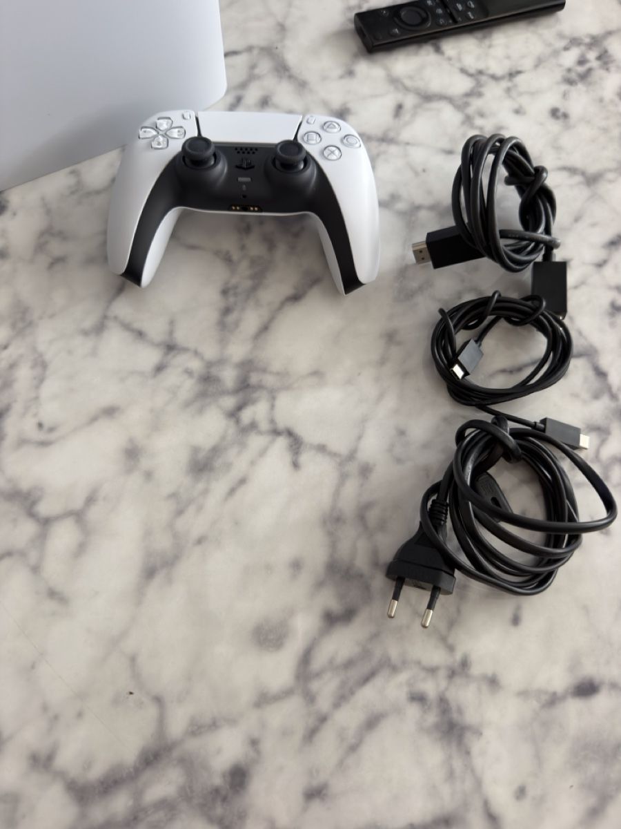 Sony Console: Sony PlayStation 5 Slim – Usato da Oftringen venduto da iChange 1